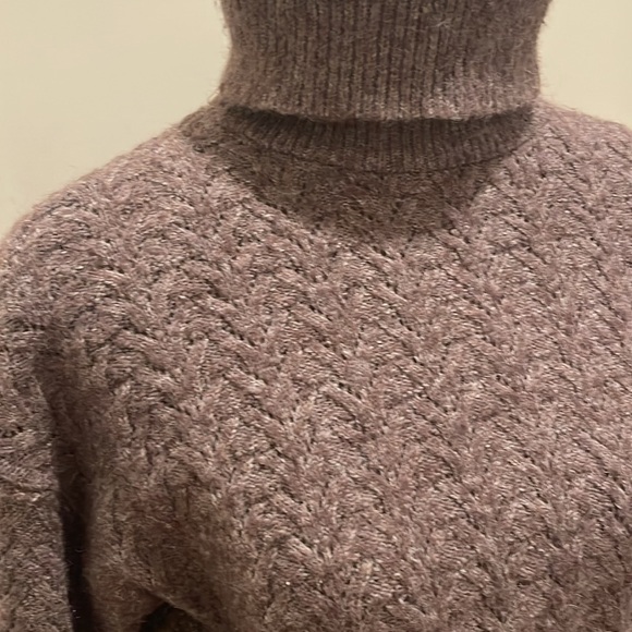 Old navy brown turtleneck sweater small - Picture 2 of 5